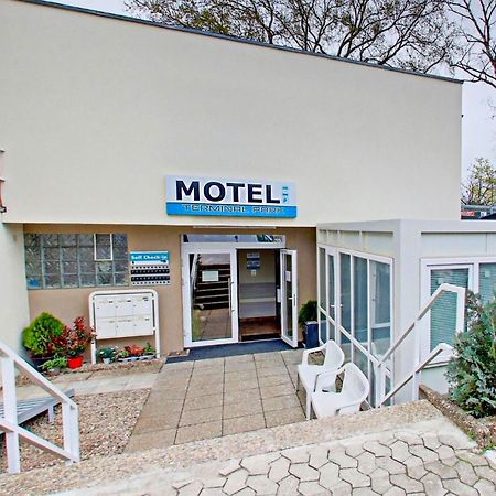 Motel Terminal Park Bischofsheim Exterior foto